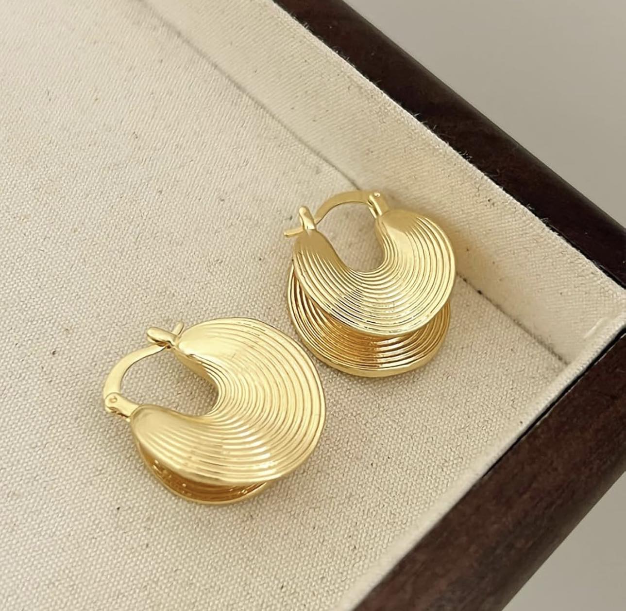 Vintage Gold Threaded Hoop Earrings