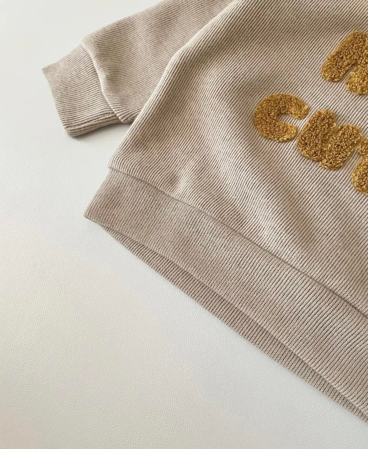 "Hey Cutie" slogan for fall and winter bottom
