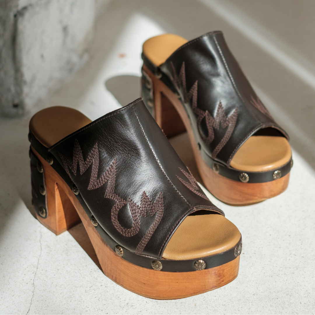 Blaze Clogs