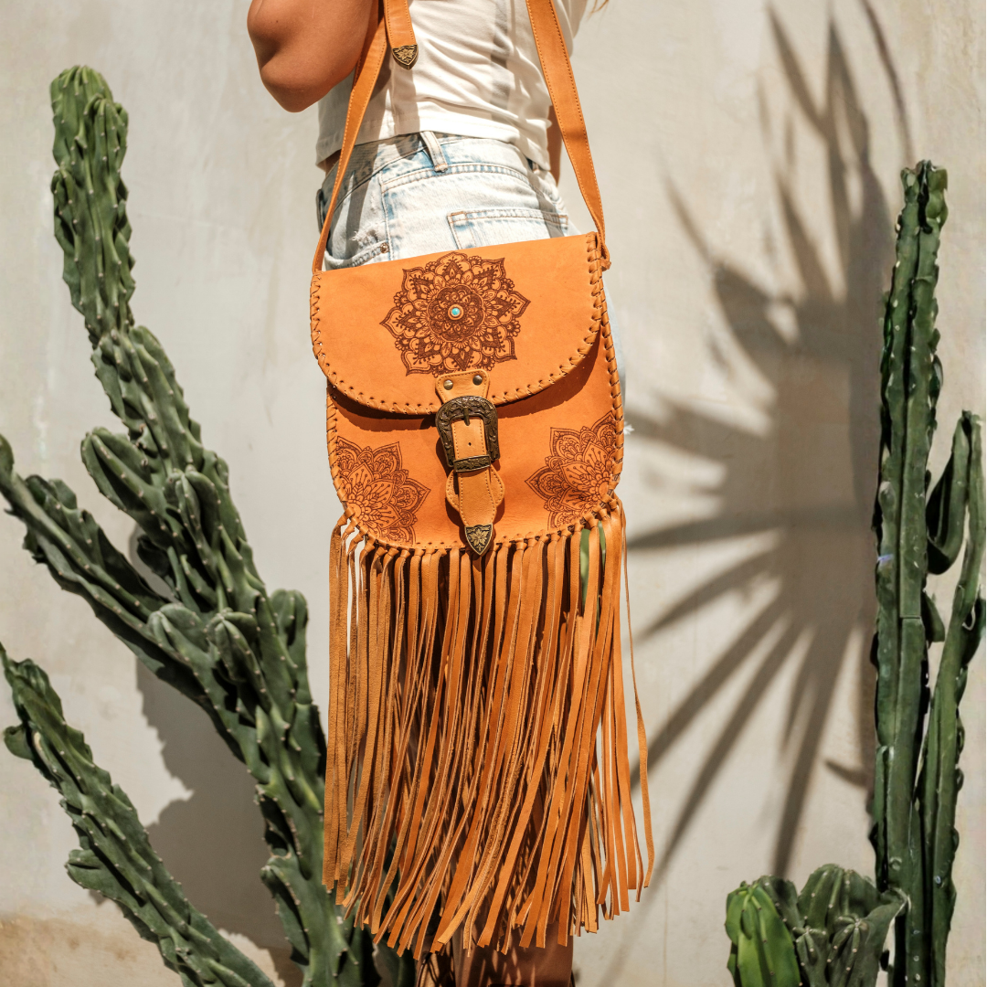 Ridge Crossbody | Tan