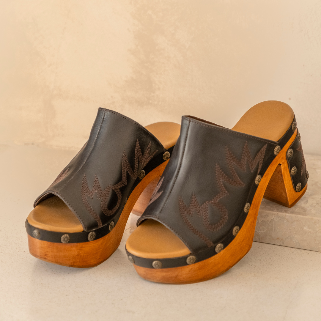 Blaze Clogs