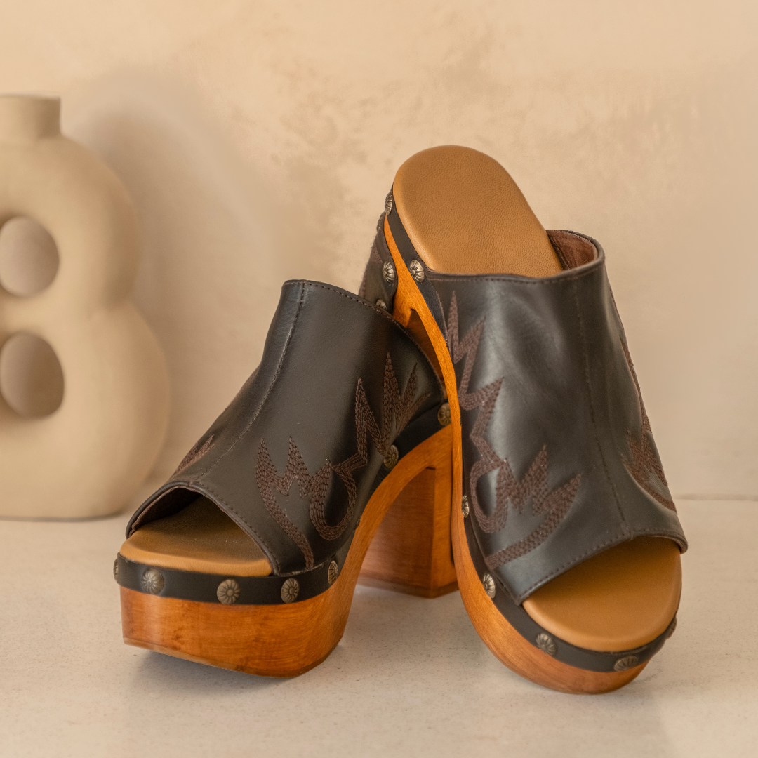 Blaze Clogs