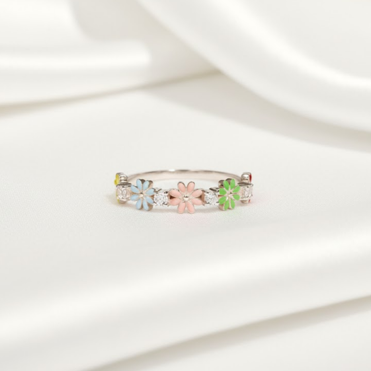 Bloom Ring Perth Australia House of Hide silver floral ring with synthetic zirconia centrepiece