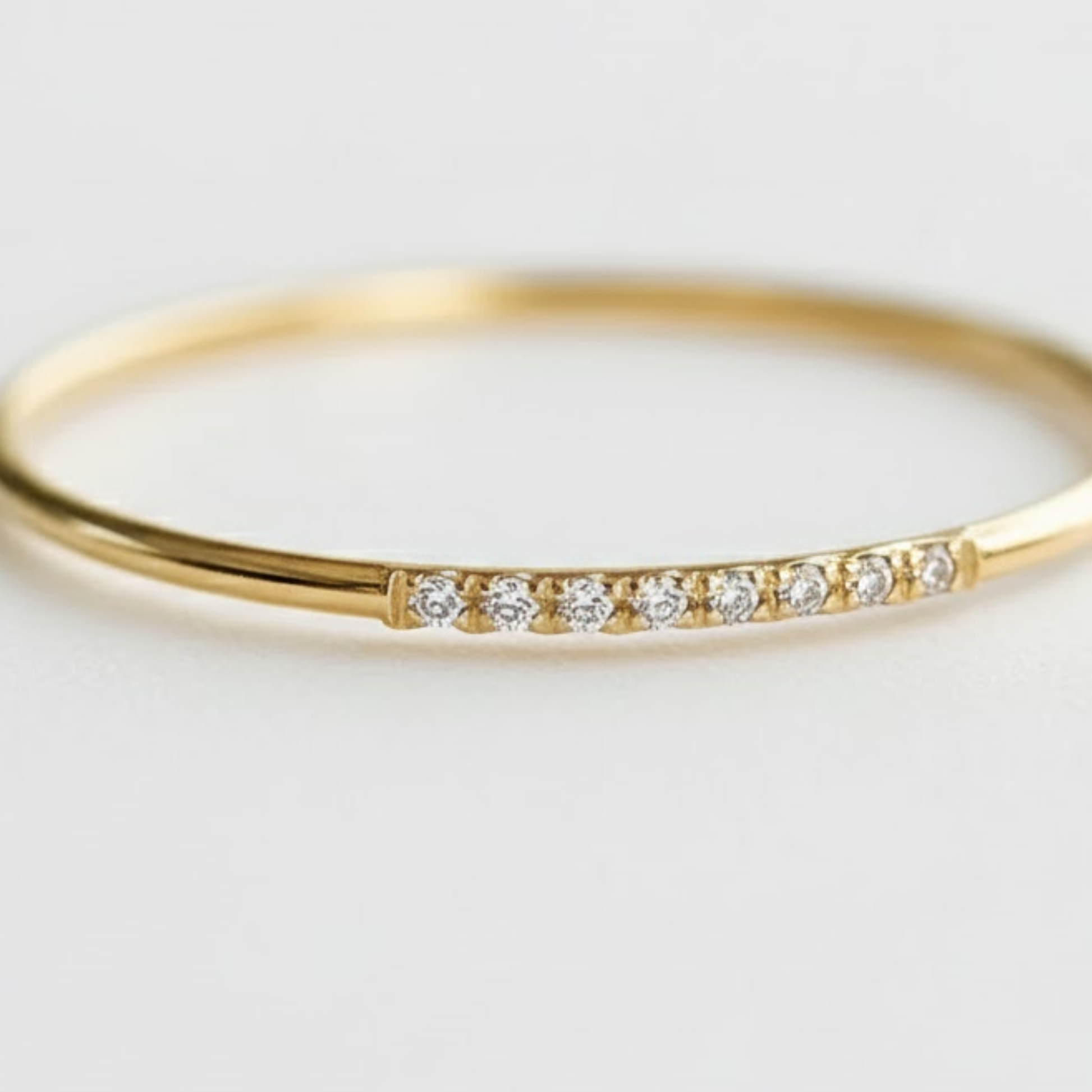 Golden Glow Ring Perth Australia Houseofhide hypoallergenic non tarnish gold ring shown in detailed shot