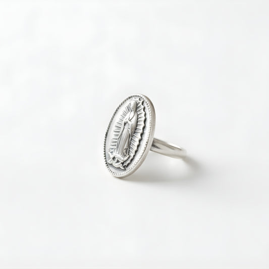 Guadalupe Shore Ring Perth Australia House of Hide silver ring with detailed design on white background