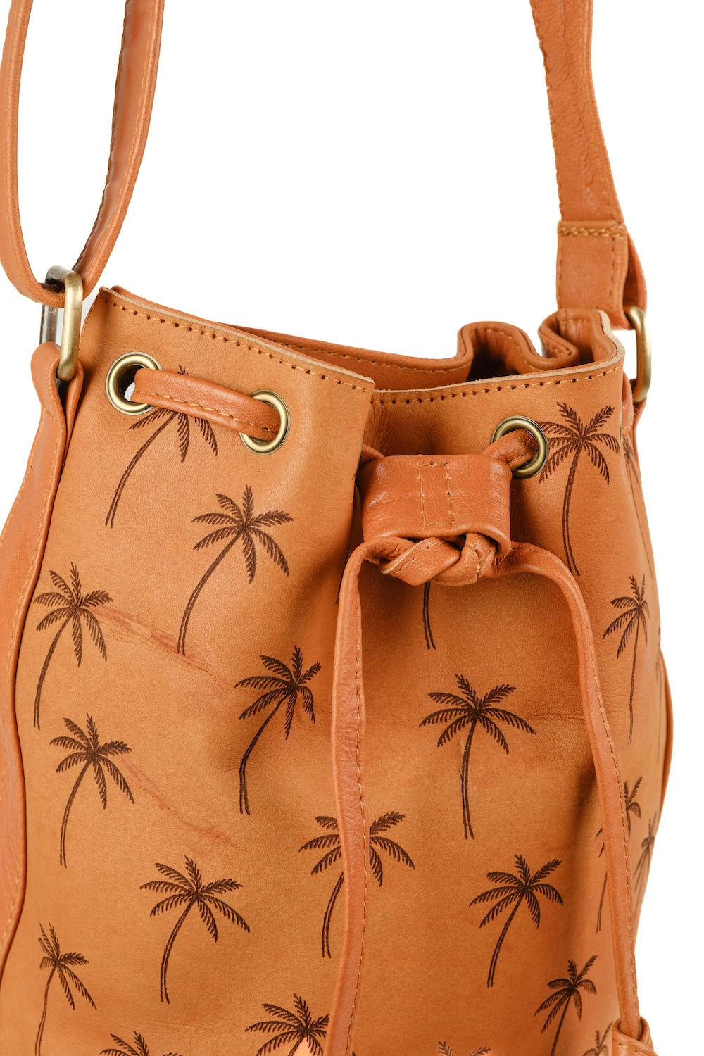 Interior of genuine leather bucket bag with zip pocket