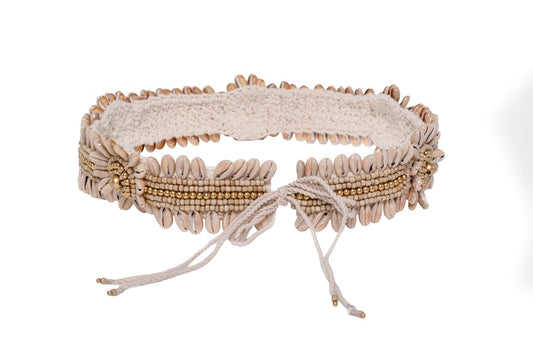 On-trend beach belt with natural shells and gold beading