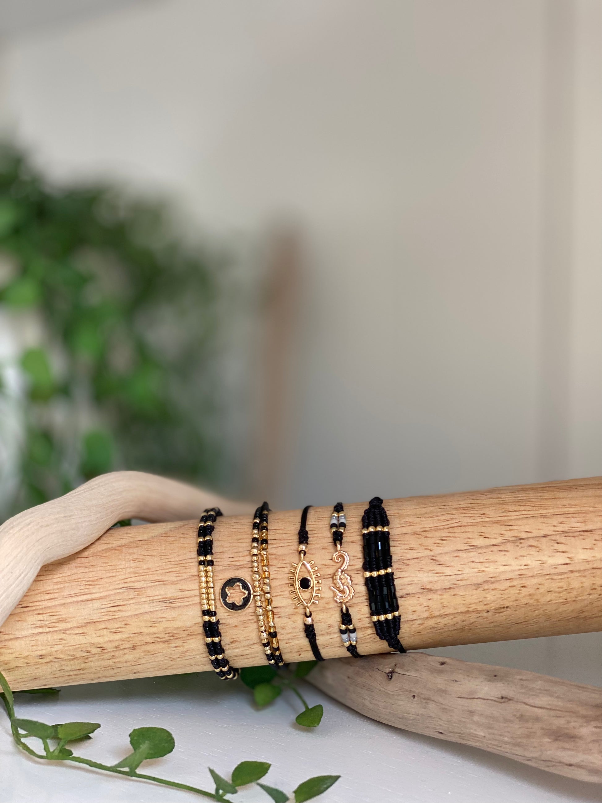 Seahorse Bracelet Stack with Beads and Charms – Perfect Summer Accessory in Australia