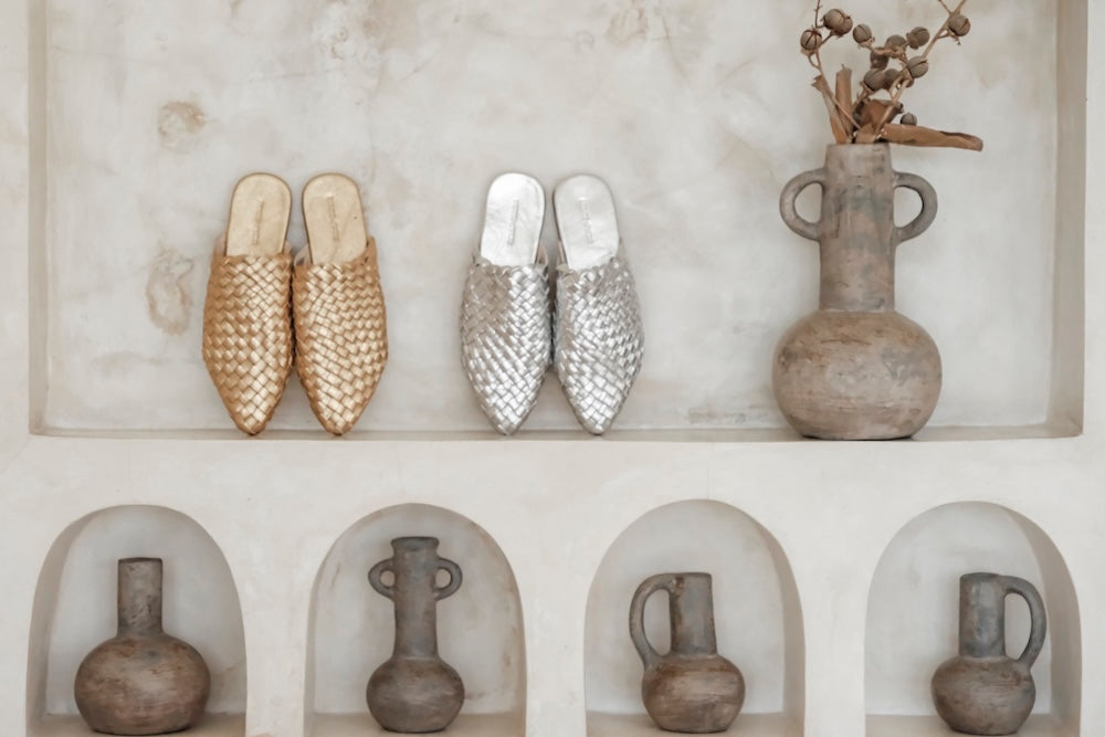 Slim-fit leather slide with textured weave and raised heel zero-sum Women's Closed Toe Flat Mules Braided Backless Slip-On Sandals Summer Loafer Casual Slides for Women