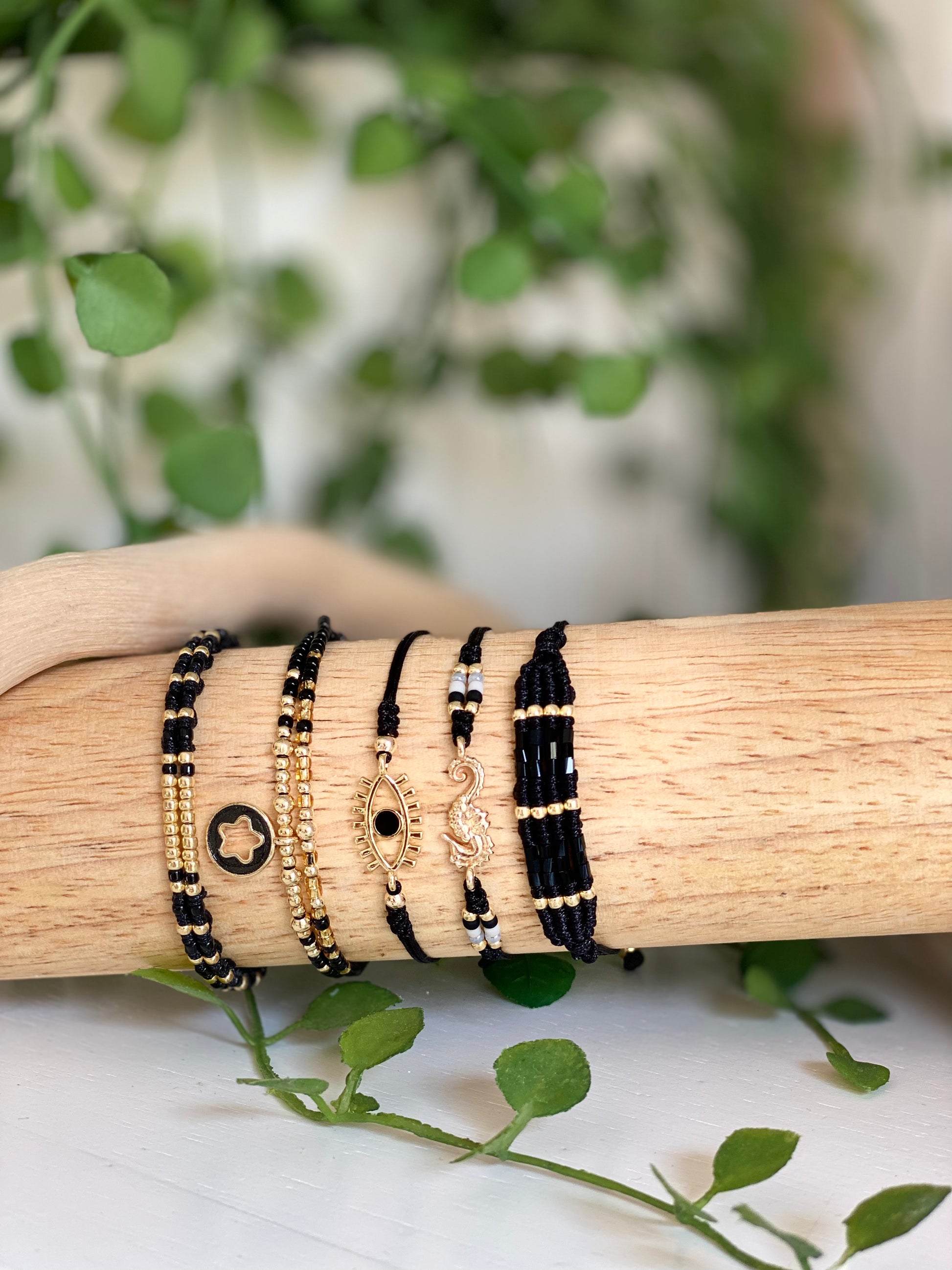 Slip-On Seahorse Bracelet Stack with Beachy Vibes – Elegant Jewellery for Australian Summers