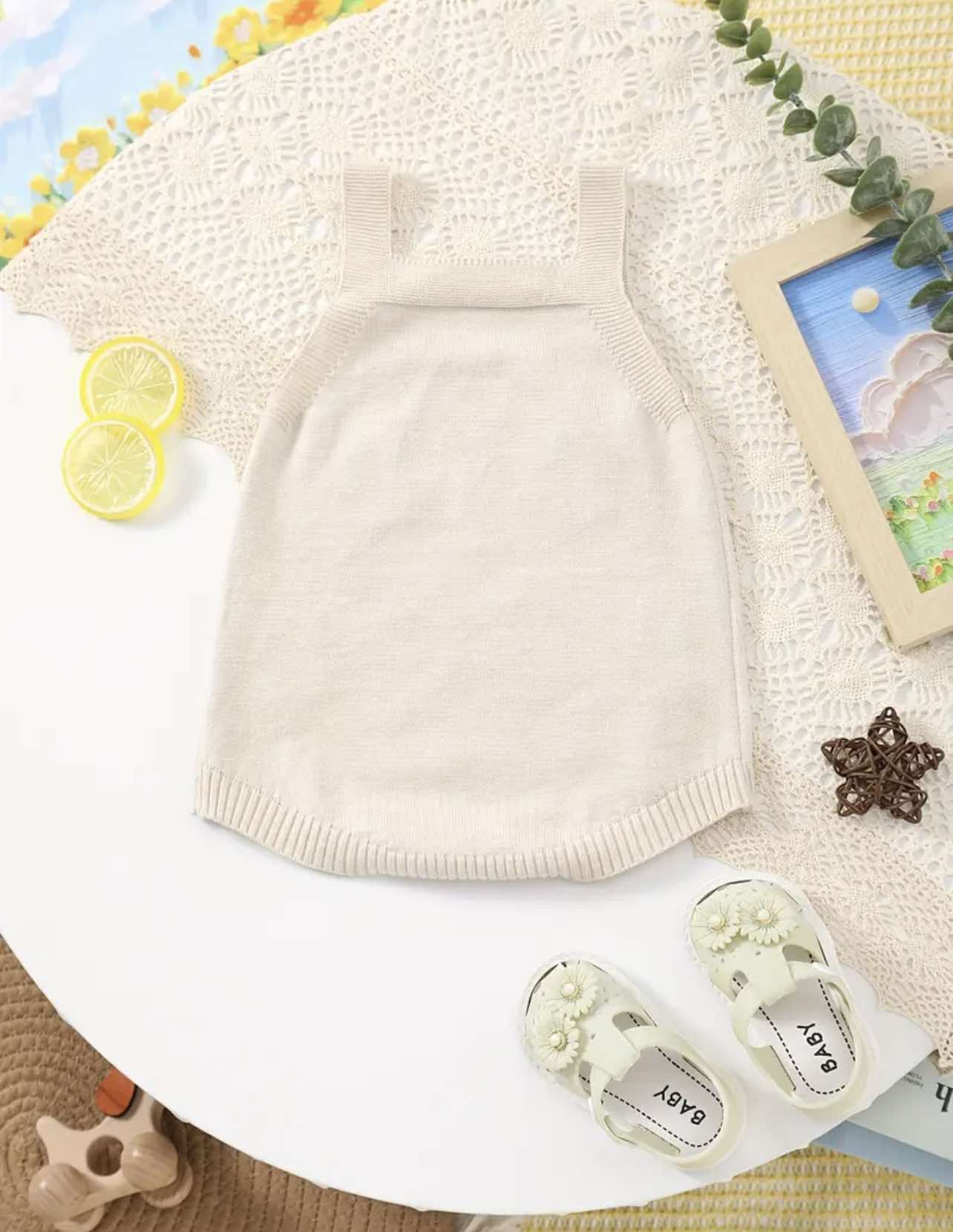 Sleeveless cotton baby romper featuring lamb embroidery – perfect for country-themed infant outfits