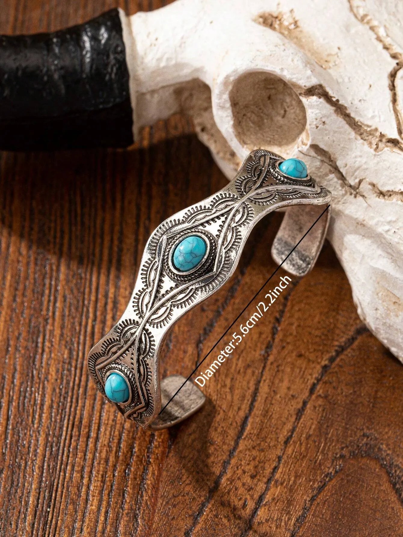 Blue turquoise acrylic decor bracelet - size measurement showing 5.6 cm (2.2 in) diameter