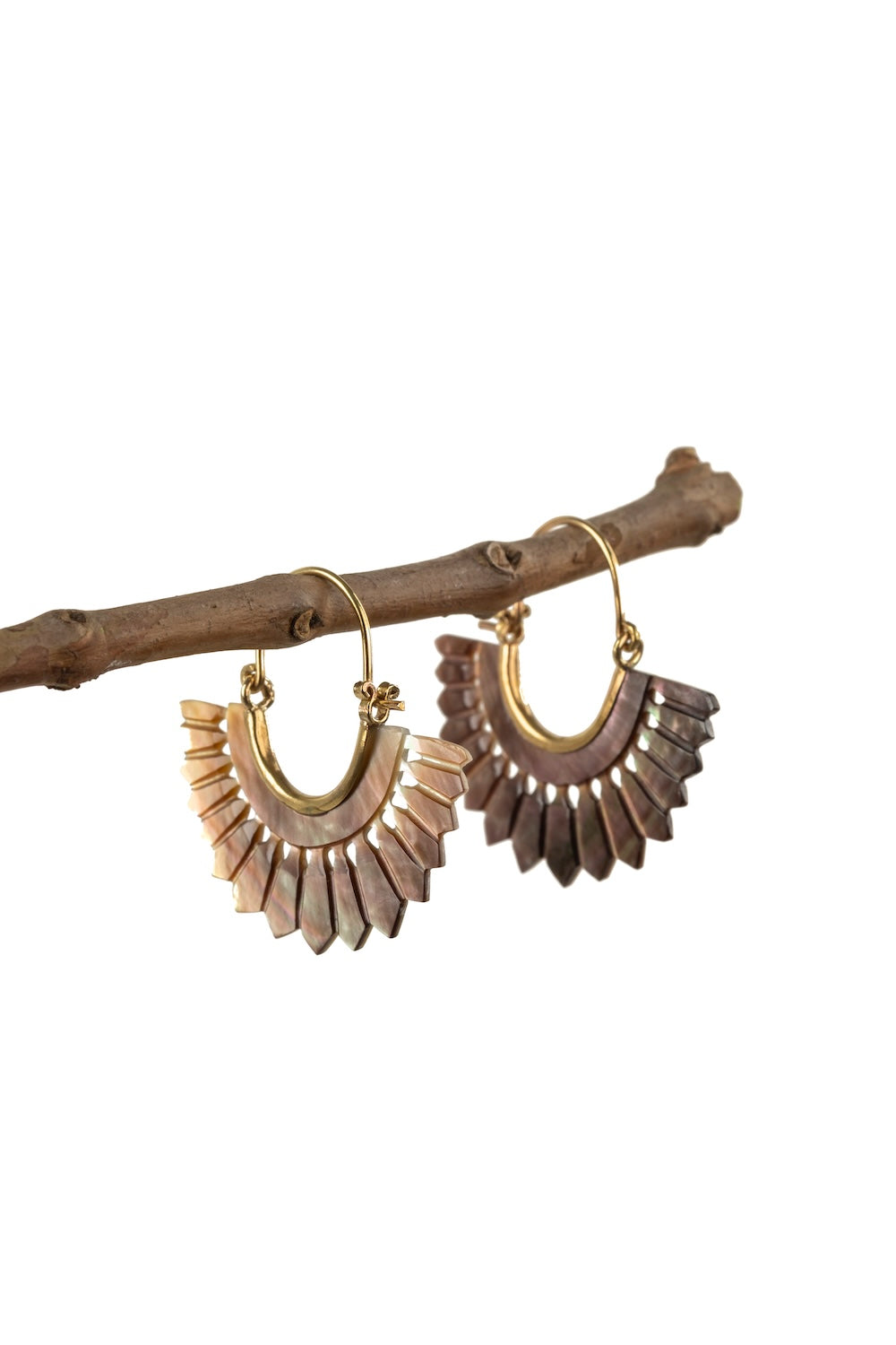 Unique fan-shaped earrings for modern country women