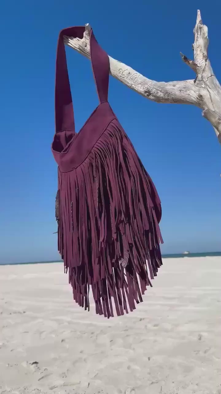 The Boho Burgundy Fringe Bag 2025 – A perfect combination of Western heritage and boho fashion.