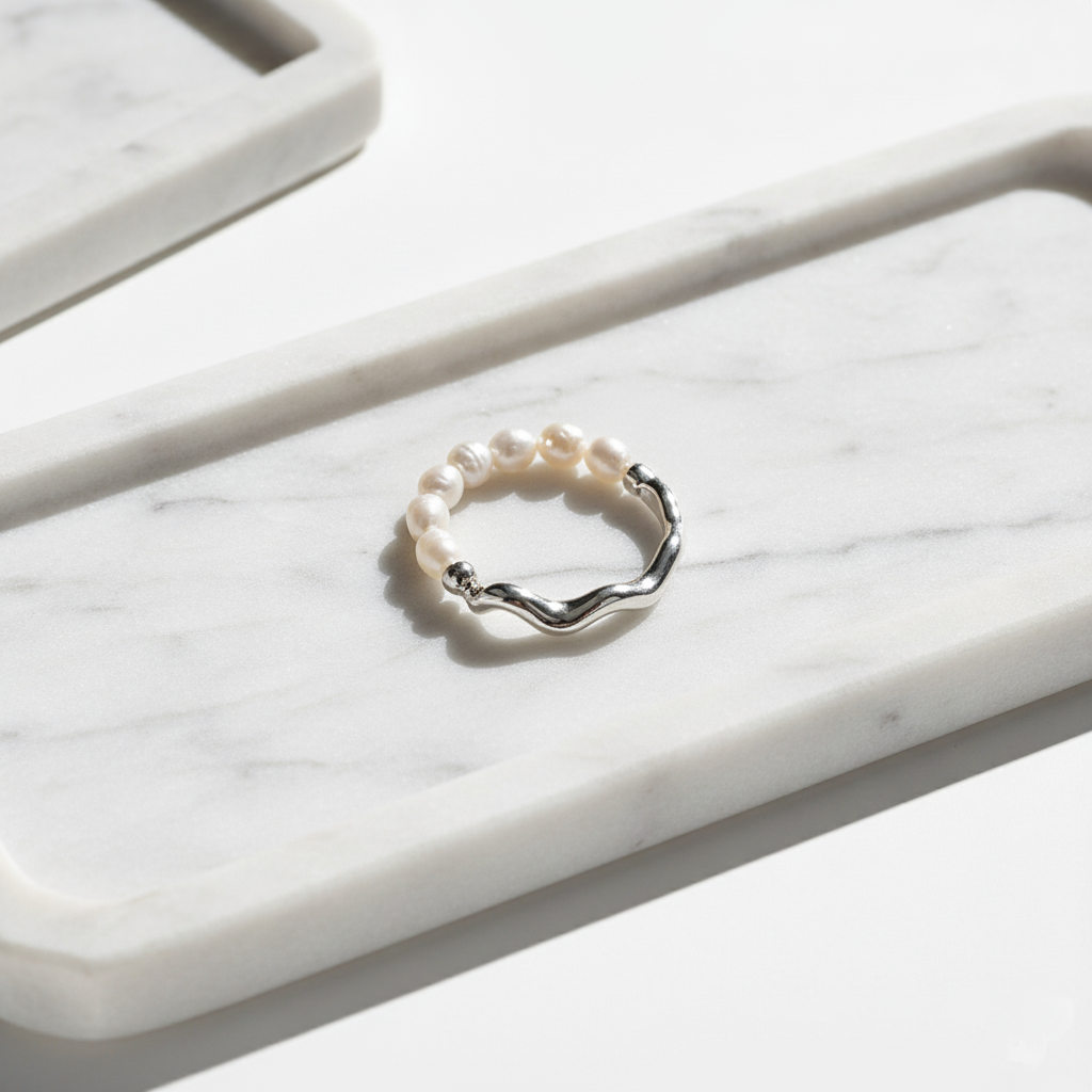 Elegant freshwater pearl and silver ring – Silver Drift design by Houseofhide Perth