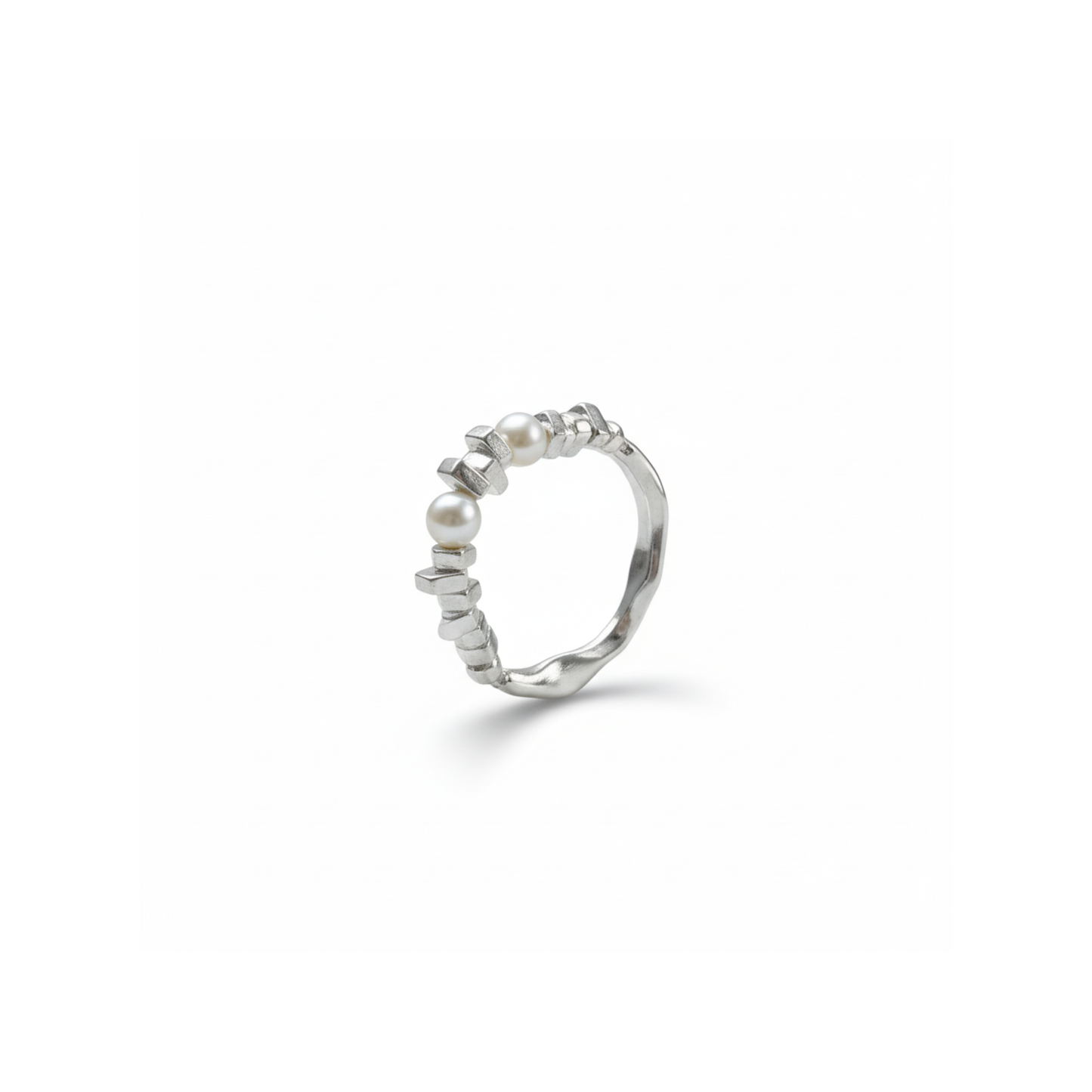 Solea Ring Perth Australia Houseofhide – silver ring with luminous pearls inspired by coastal elegance