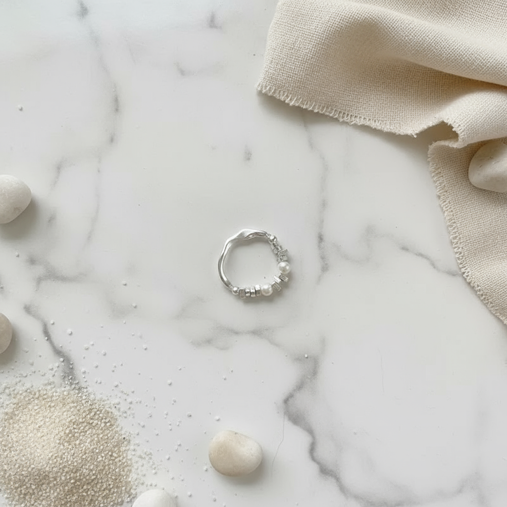 Elegant coastal-style silver and pearl ring – timeless Australian design from Houseofhide