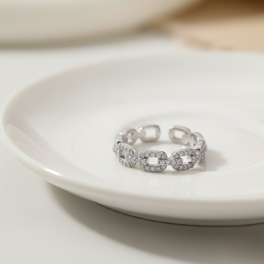 Elegant stainless steel silver ring with zircon stones – Summer Silver Glow by Houseofhide